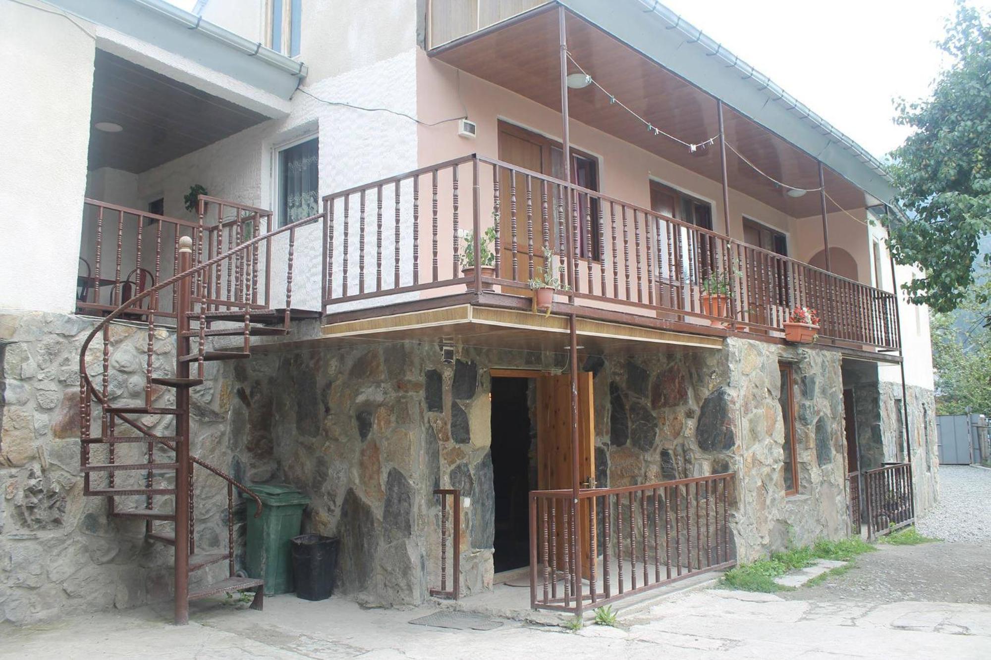 Hotel Sunny Mestia Exterior foto